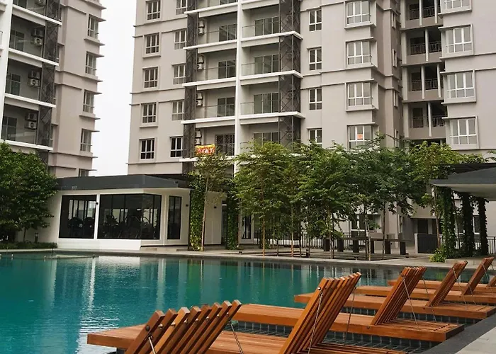 Comfy Abode At Transport Hub, Tbs